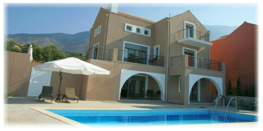 4 people villa with private pool image